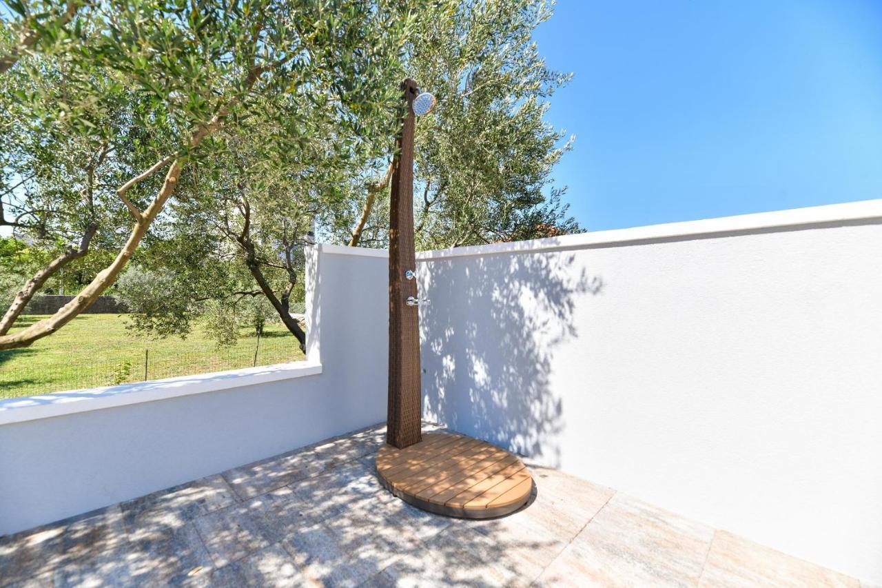 Pool House Luka Lejlighed Zadar Eksteriør billede